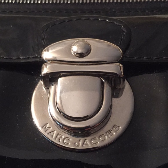Marc Jacobs Black Patent Leather Clutch / Wallet - Picture 3 of 6